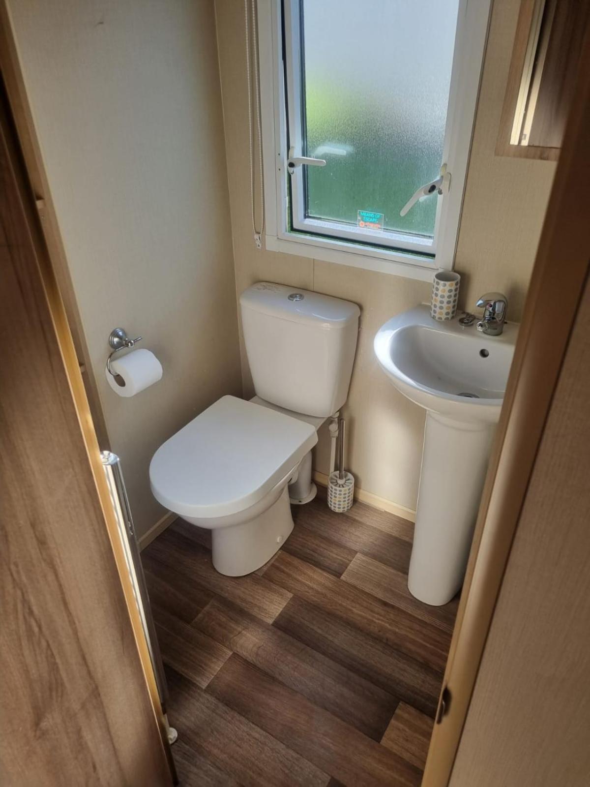 Newquay Bay Porth Caravan - 6 Berth Exterior foto